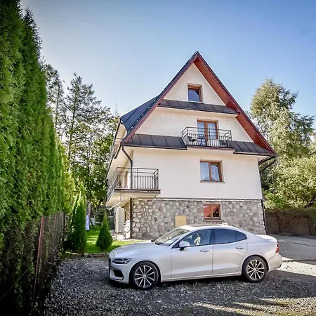 Bed & Breakfast Zakopianskie U Eweliny 3*